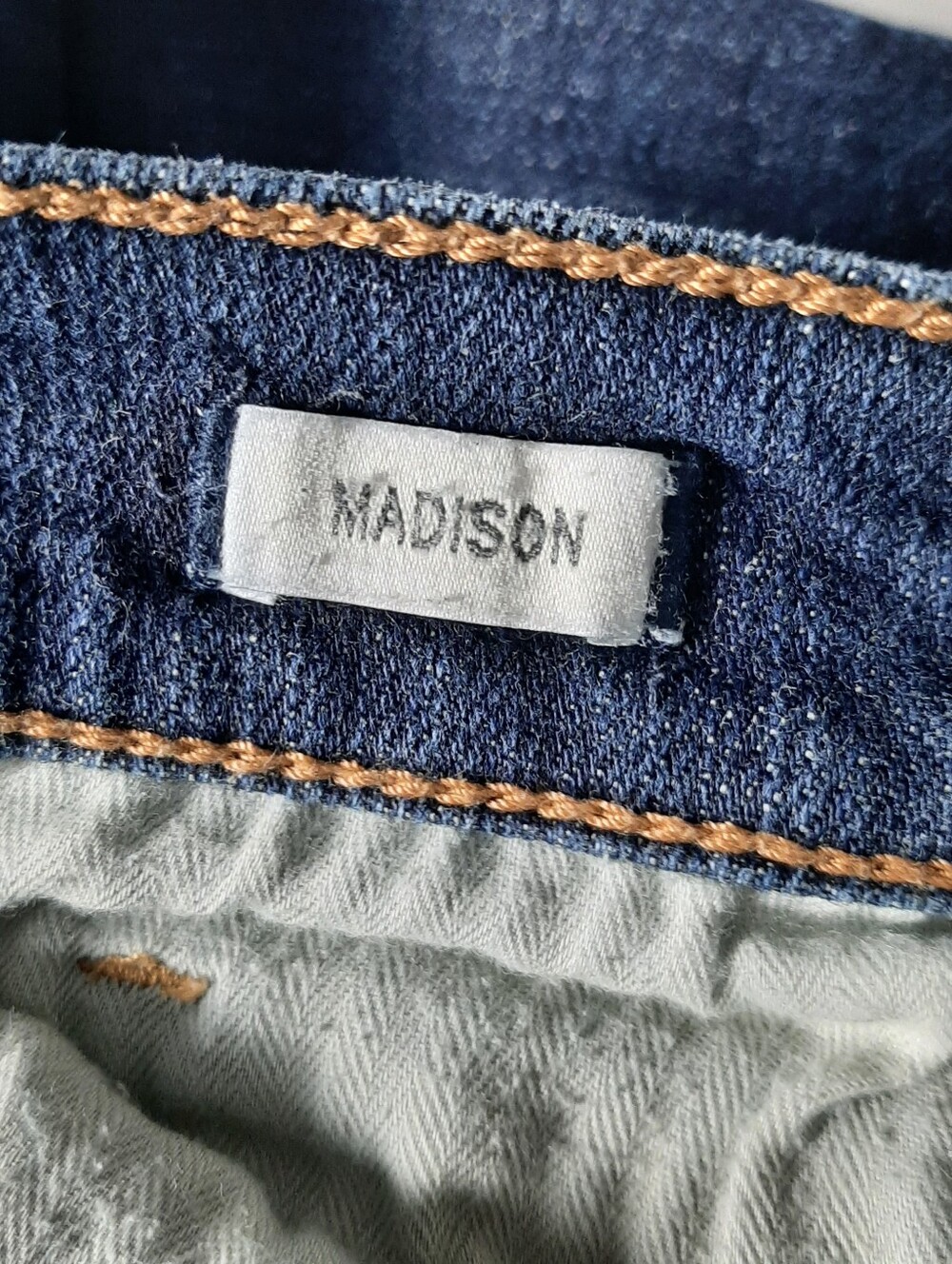 Abercrombie & Fitch Madison Dark Wash Low Rise Blue Jeans Size 6 - Picture 3 of 11